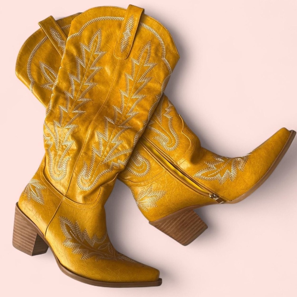 Dingo Yellow Western Cowboy Boots